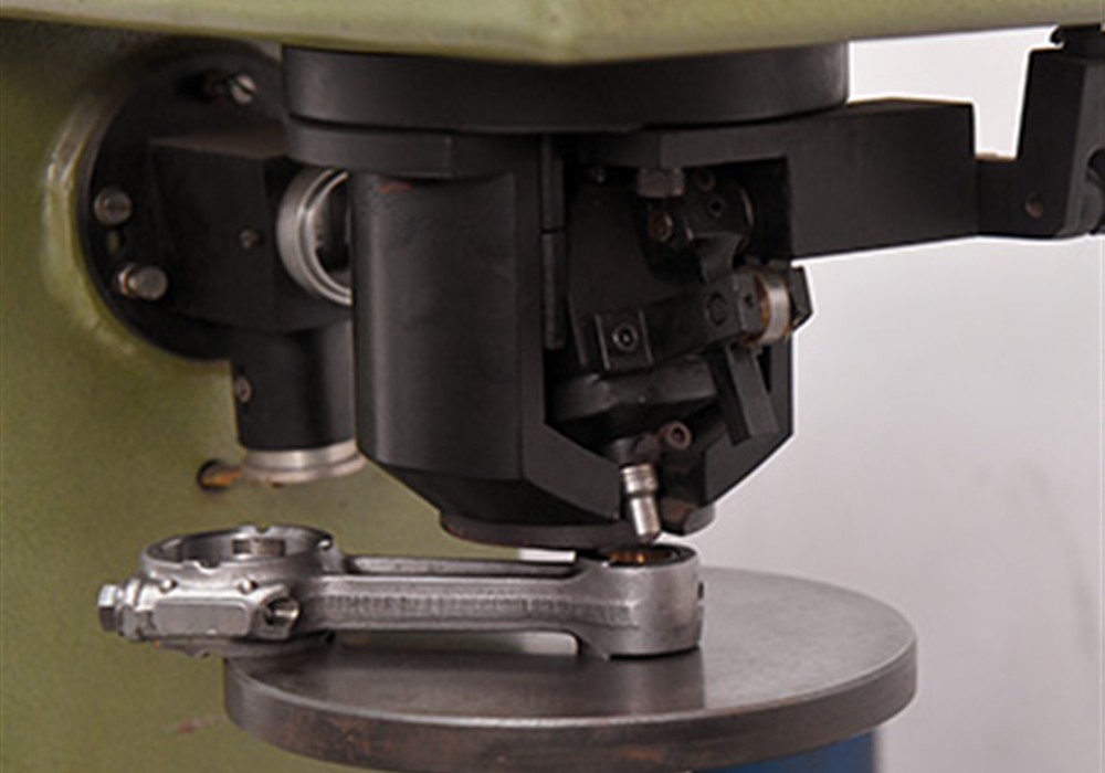 Heat-treated and high rpm connecting rods